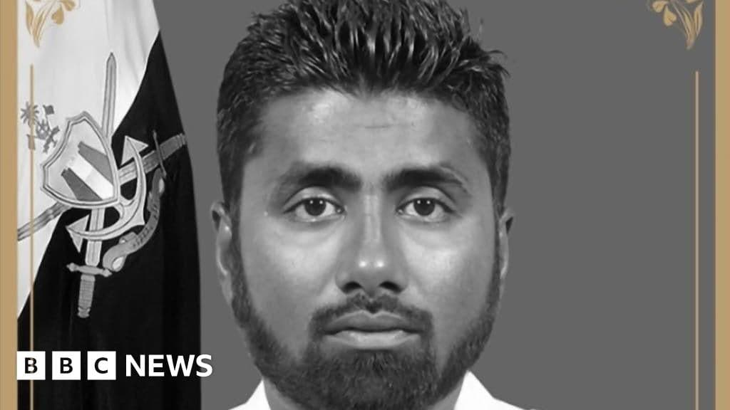 Rescue diver dies during search for bodies of Italians who drowned in Maldives caves